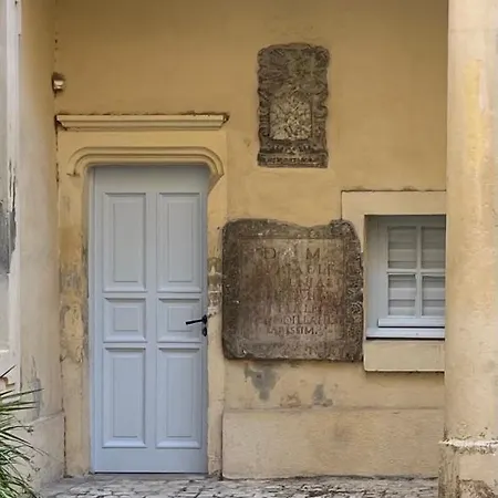 Appartement Le Chapitre Entre Cour Et Jardin Nîmes
